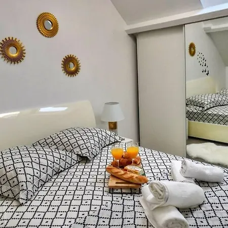 شقة Tresjoli Duplex A Coeur دْراسي